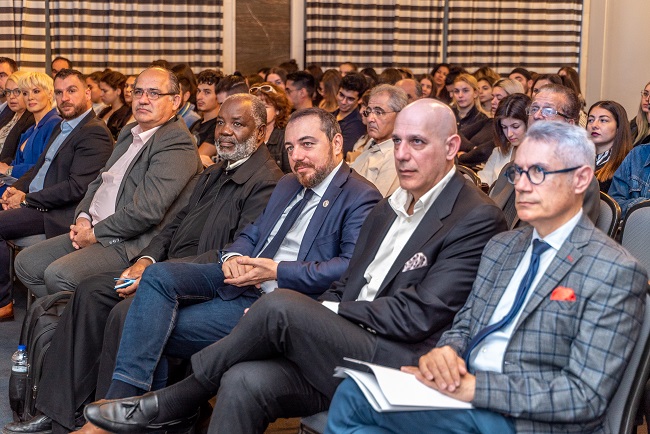 Στιγμιότυπο από την έναρξη του Creta Medical Forum